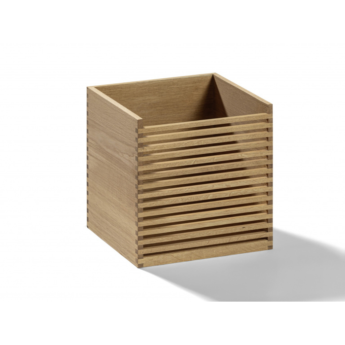 09_03_1_box__design_front_1921701632